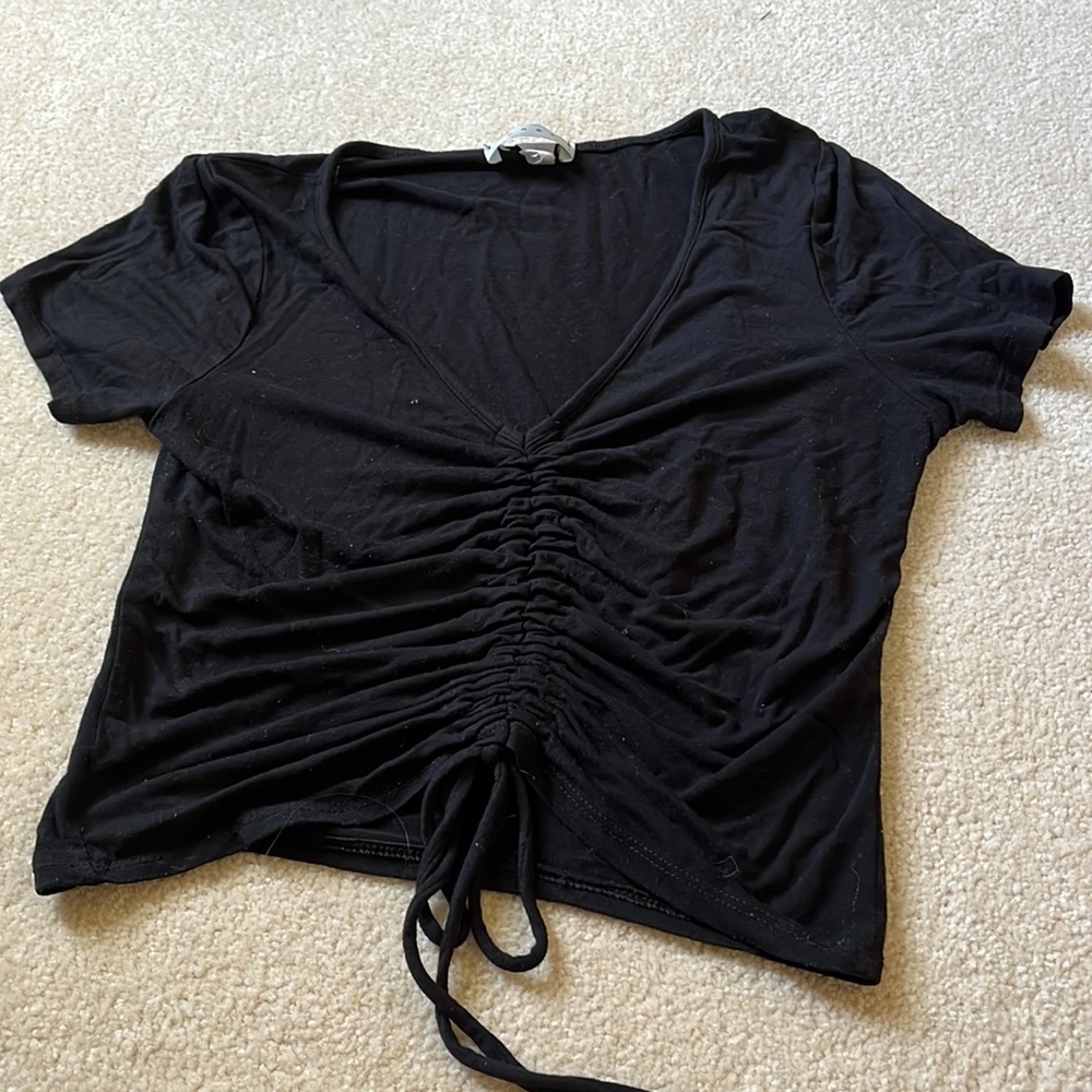 Black short sleeve shirt